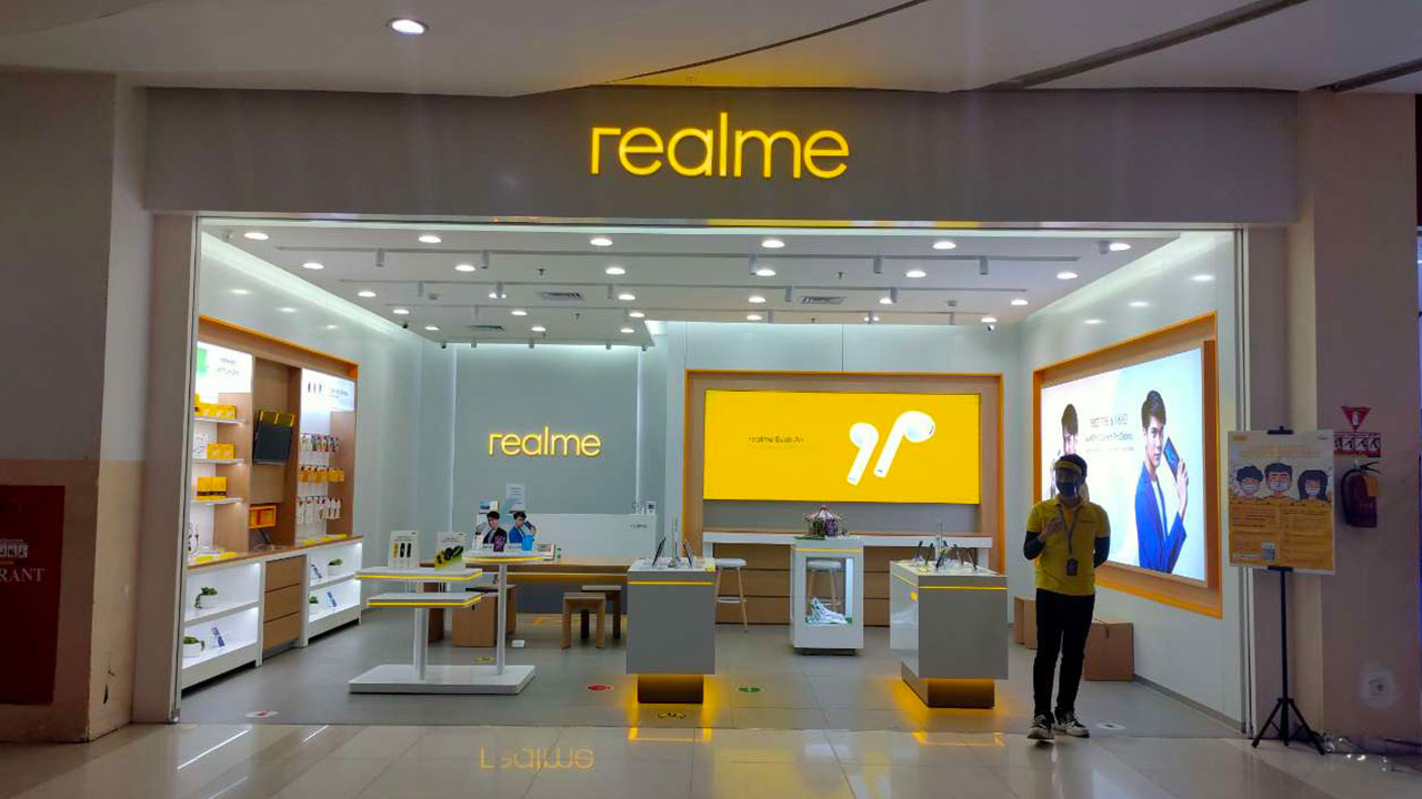 realme-store-ccm.jpg