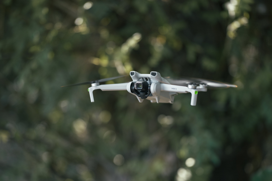 09-dji-mini-3-01-1091x_.jpg?token=0f2bbf5af14504873759481988c9c706