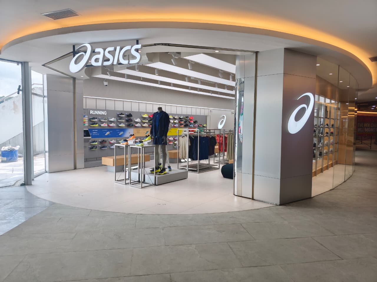 asics-store-pertama-di-samarinda.jpeg